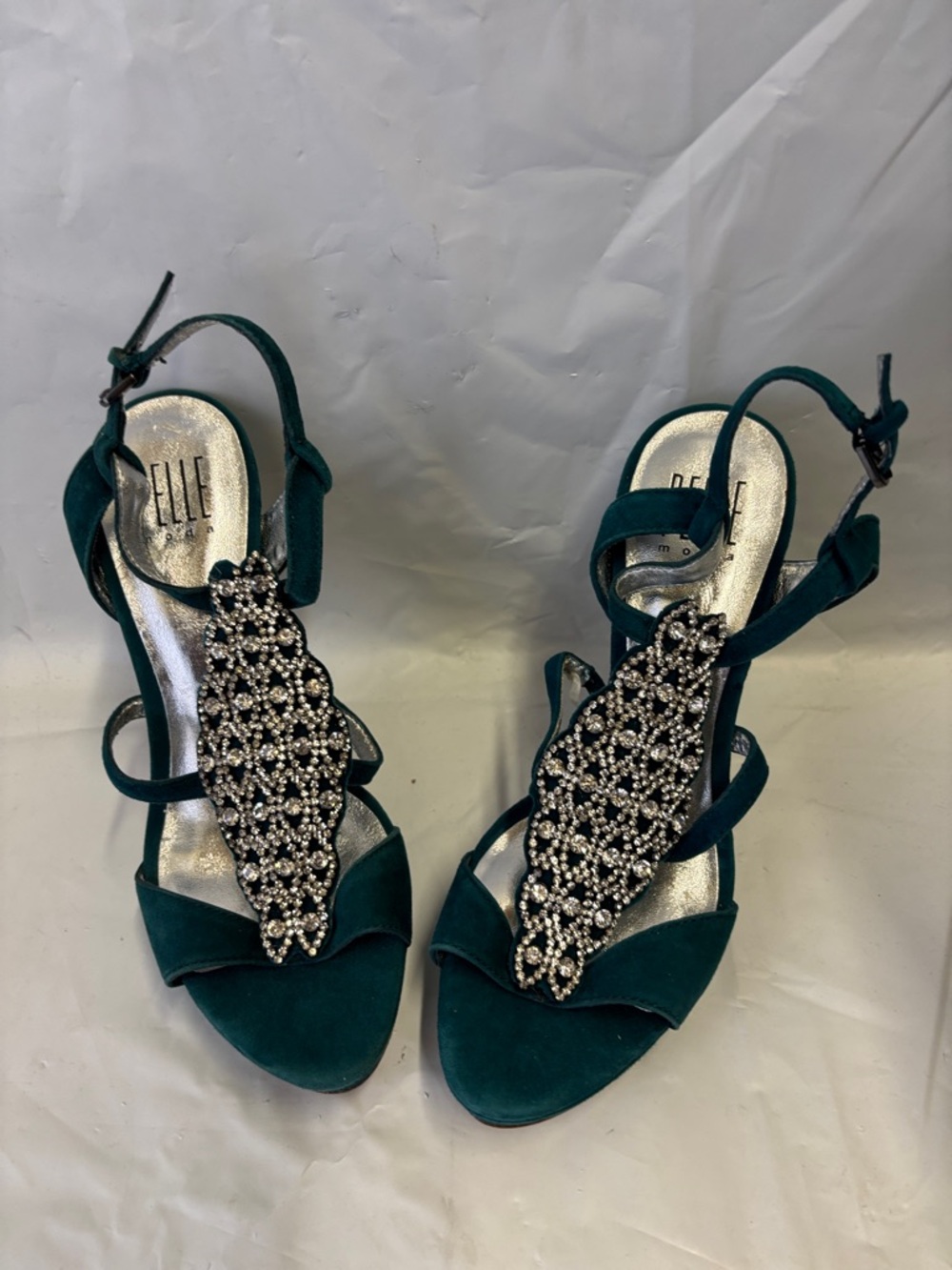 NWOB Pelle Moda Fiby Crystal Embellished Heels - Picture 5 of 9
